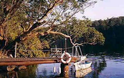 Boat jetty at Riverbend - CLICK TO GO TO PREVIOUS PAGE