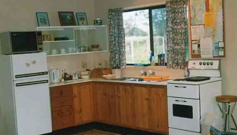 The Cottage's fully equipped Kitchen - CLICK TO GO TO NEXT PAGE